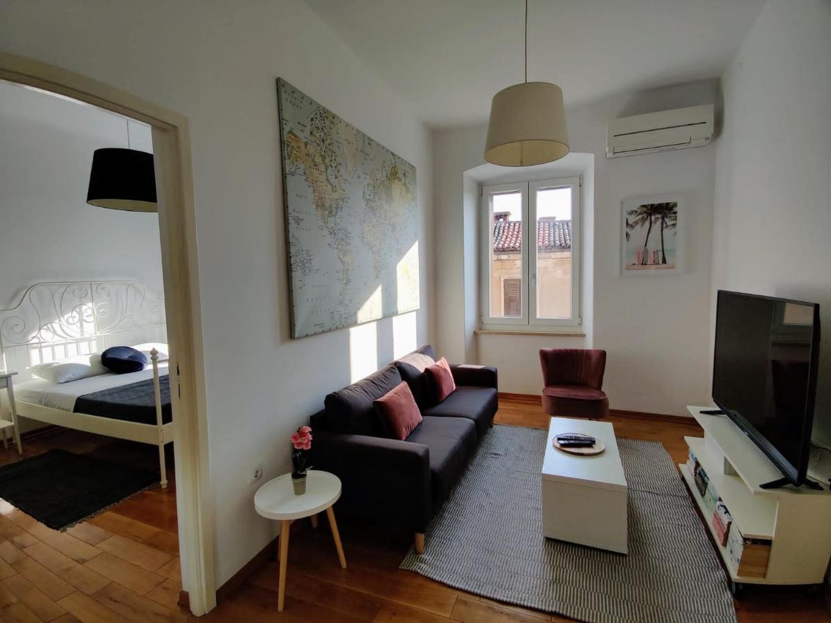 Sea View Flat In Central プーラ エクステリア 写真